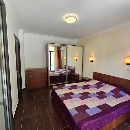 Dolche 2, Banana Tree *