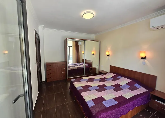 Dolche 2, Banana Tree *