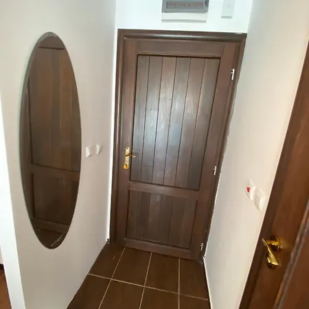 Dolche 2, Banana Tree スヴェティ・ヴラス